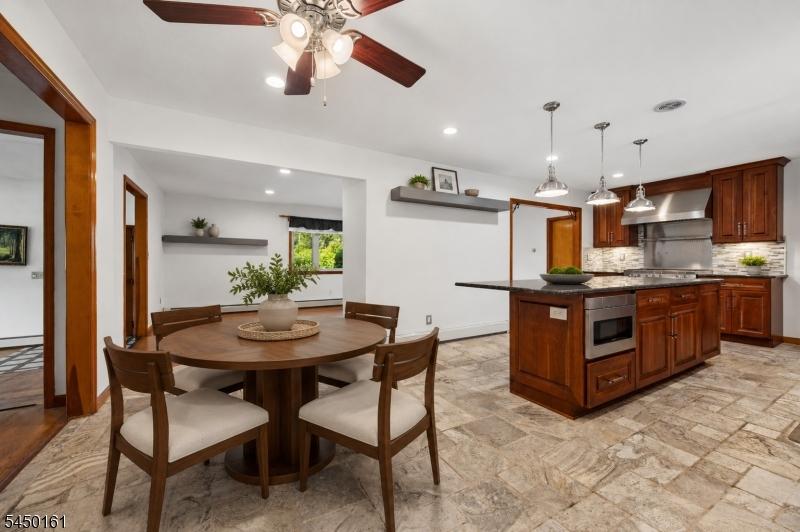 Eat in Kitchen First Ranch