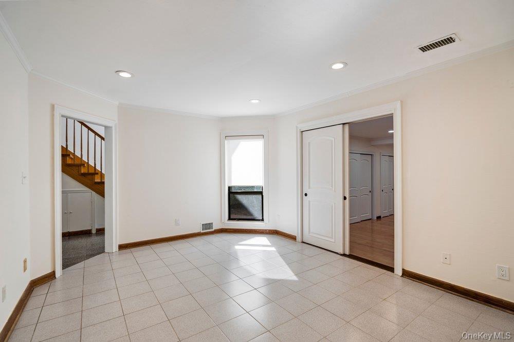 Den leading to Bonus Room