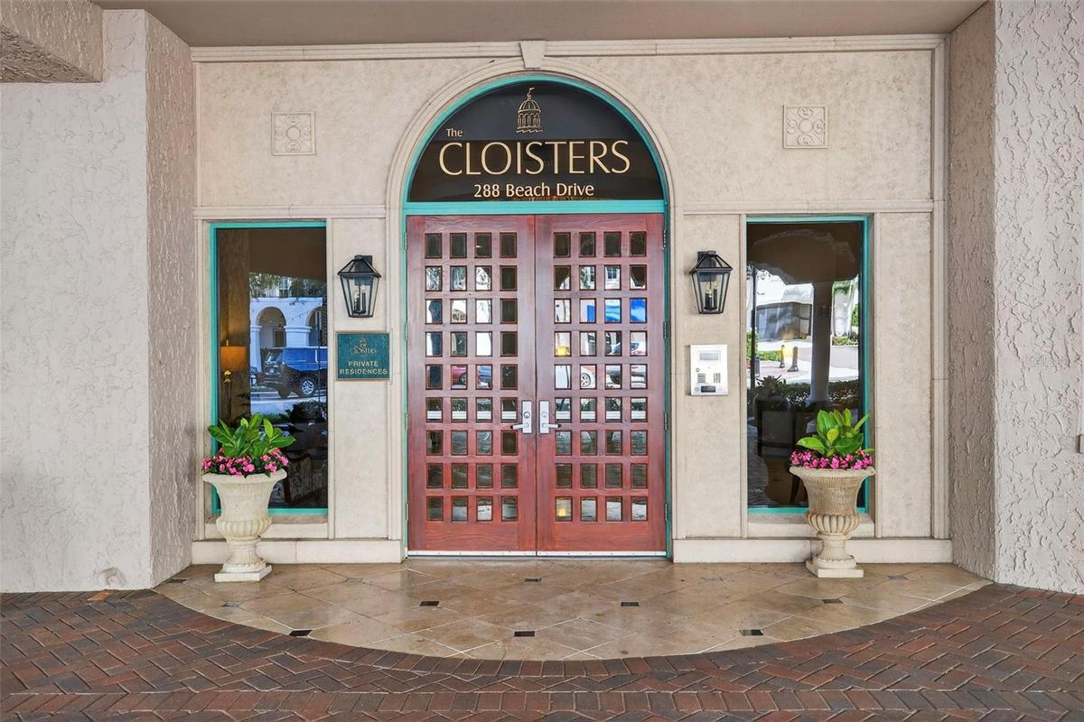 Front - Cloisters on Beach Drive