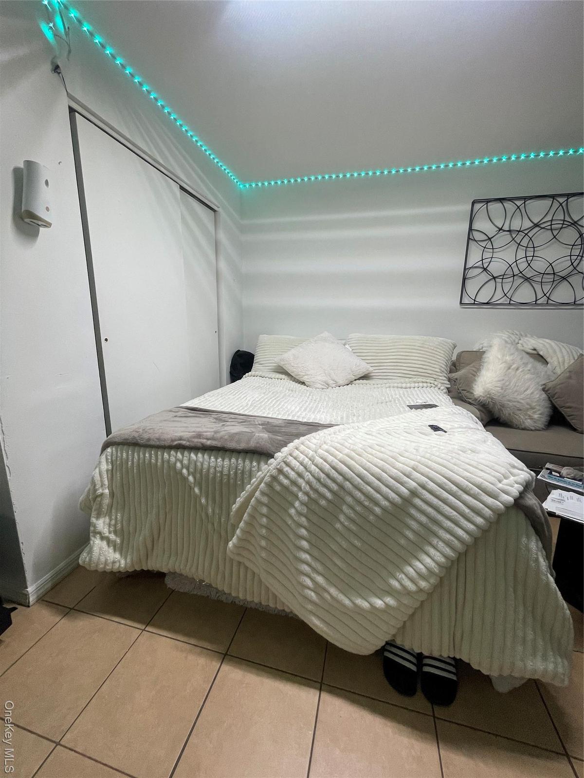 Ground floor studio -Living space 4