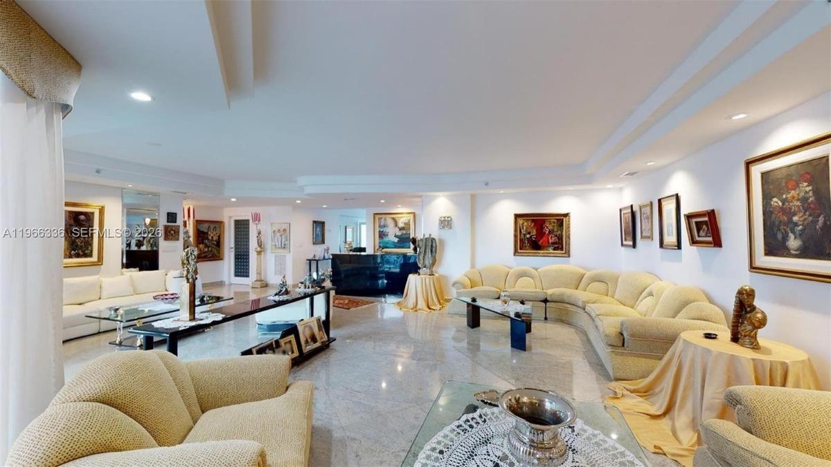 IT CAN EASILY CONVERTED TO A 4TH BEDROOM.