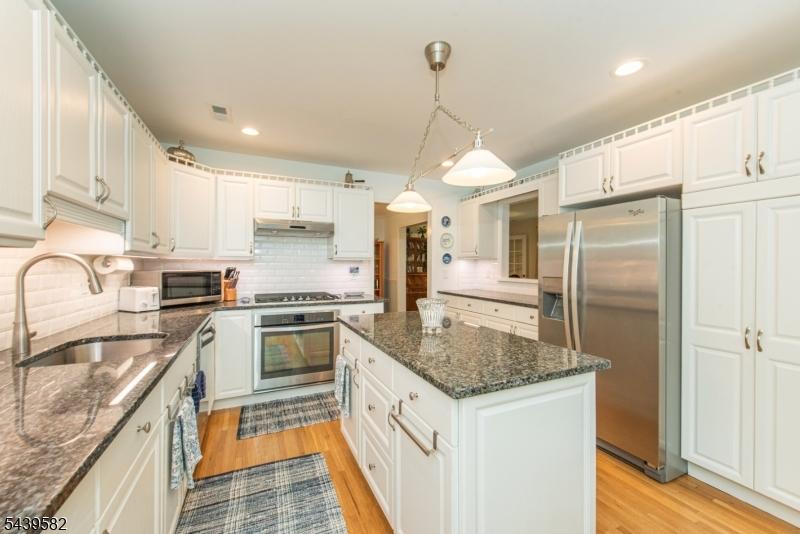 Newly Renovated Kitchen