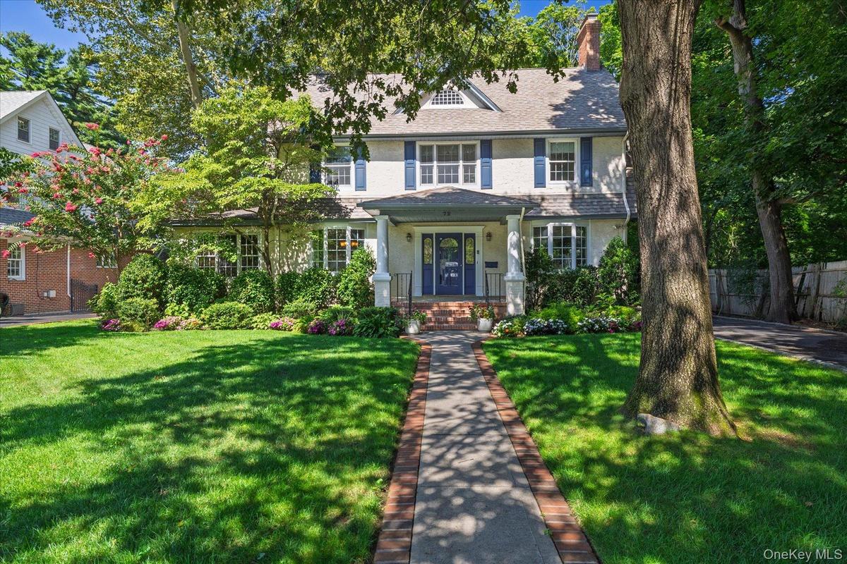 Welcome to 72 Broadway Rockville Centre