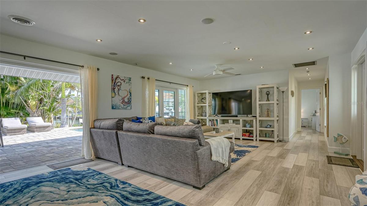 Living room/view