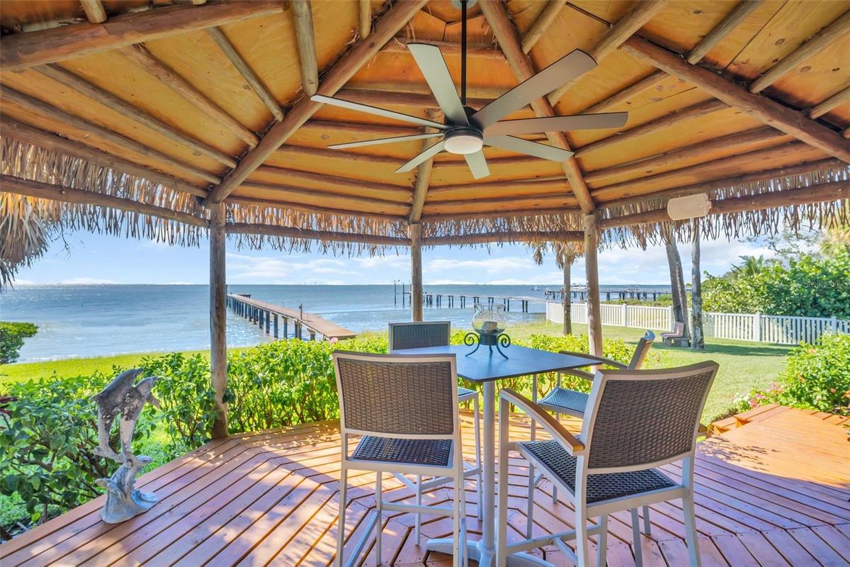Relaxing Tiki Retreat