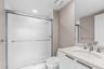 guess bath en suite