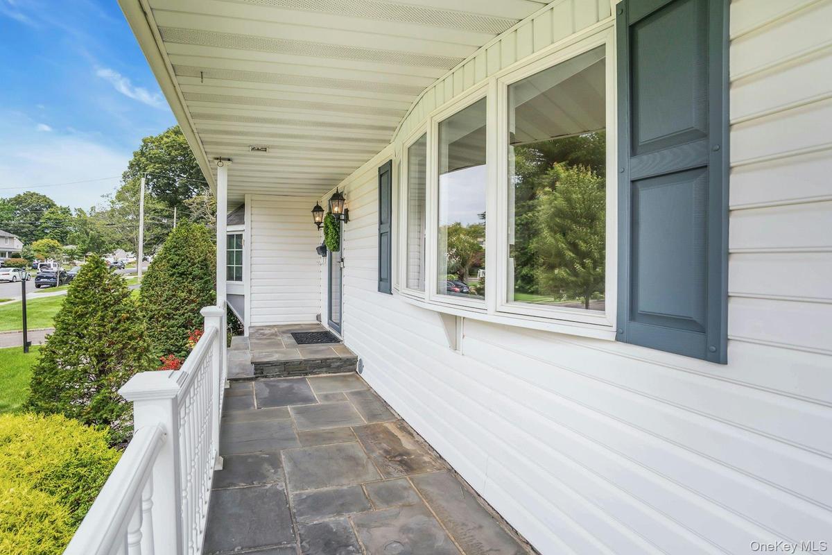 Porch!