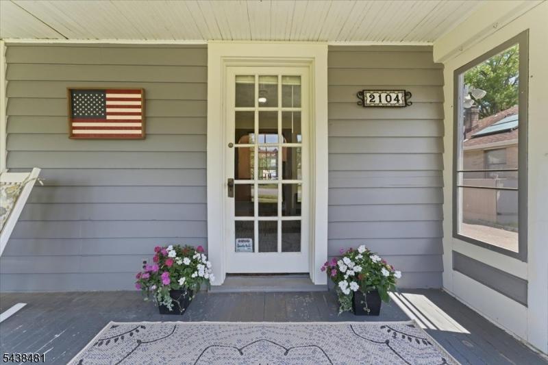 Front Entryway