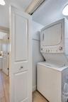 Washer/ Dryer closet inhallway