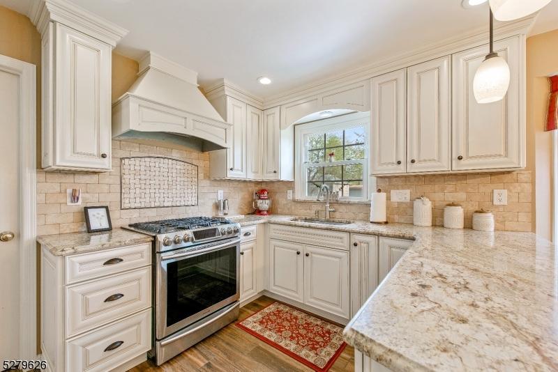 Beautiful Cabinets & Counters
