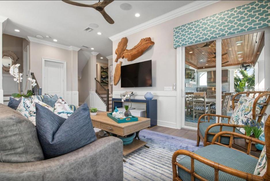 Mid level living room
