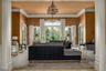 Family Room (1 of 4)