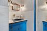 Second floor - Full bathroom