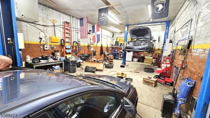 Mechanic Shop