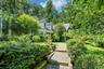 Natural Garden borders walk