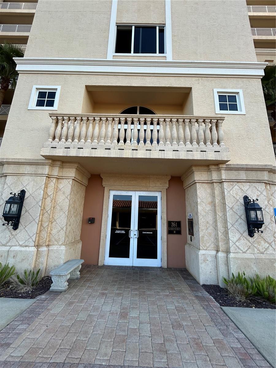 Front door to elegant lobby!