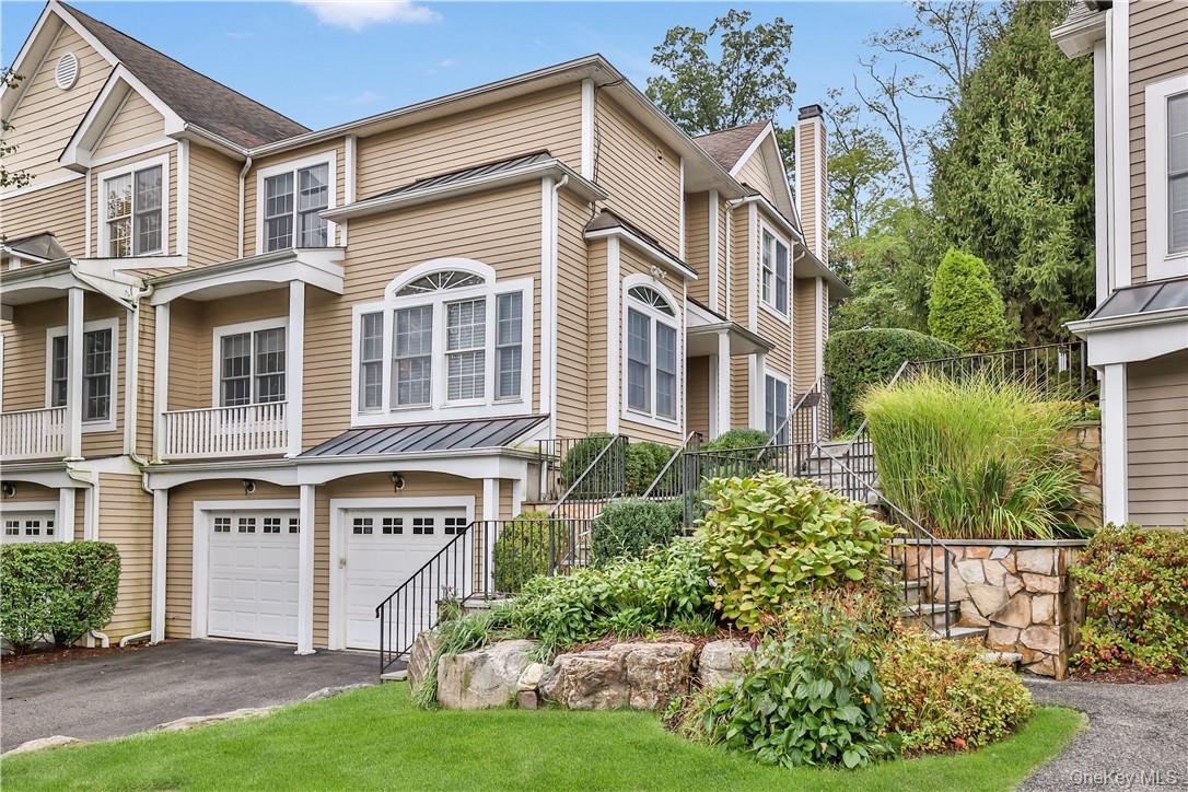 Townhome in Whippoorwill Hills