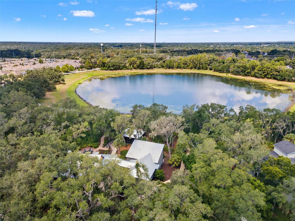 Amenities include Lake House, Playgrounds, Walking Trails, and more!