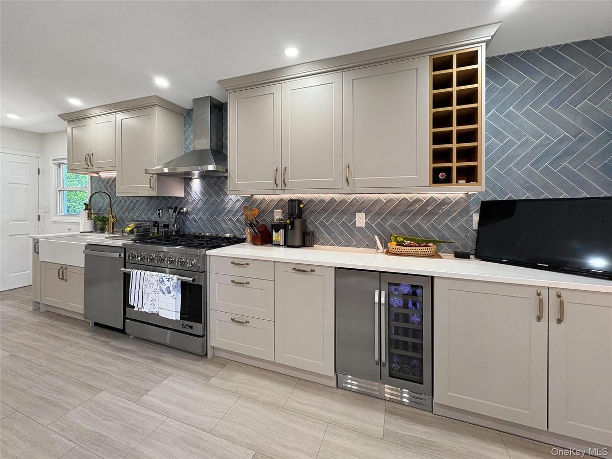 Brand new kitchen with luxury appliances