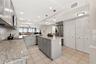 Nice spacious kitchen