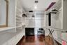 Master closet 1