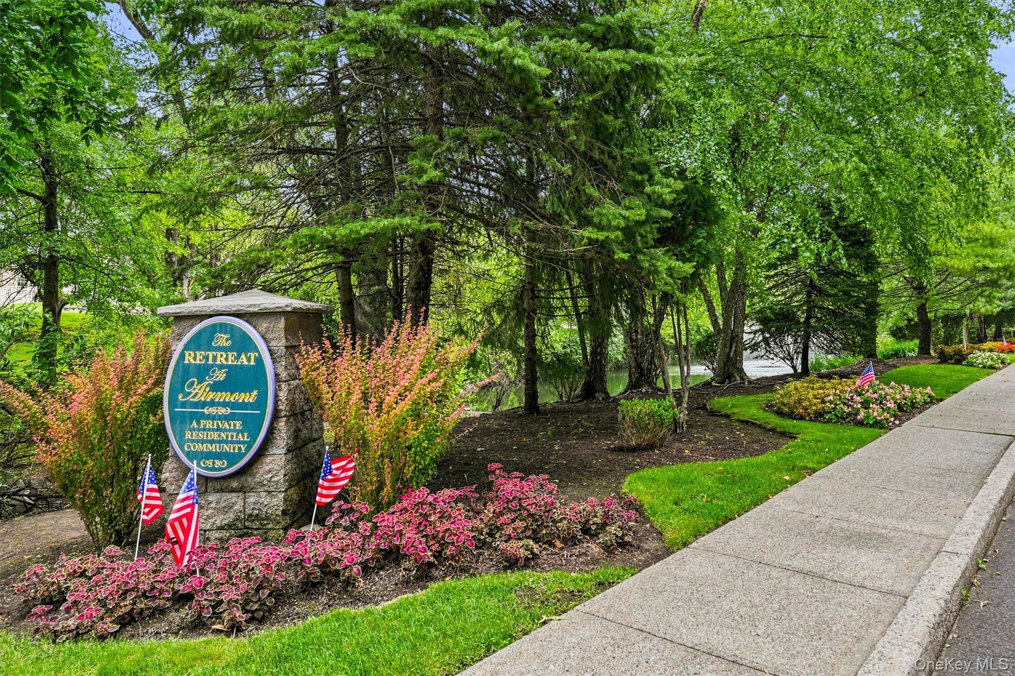 Welcome to The Retreat at Airmont