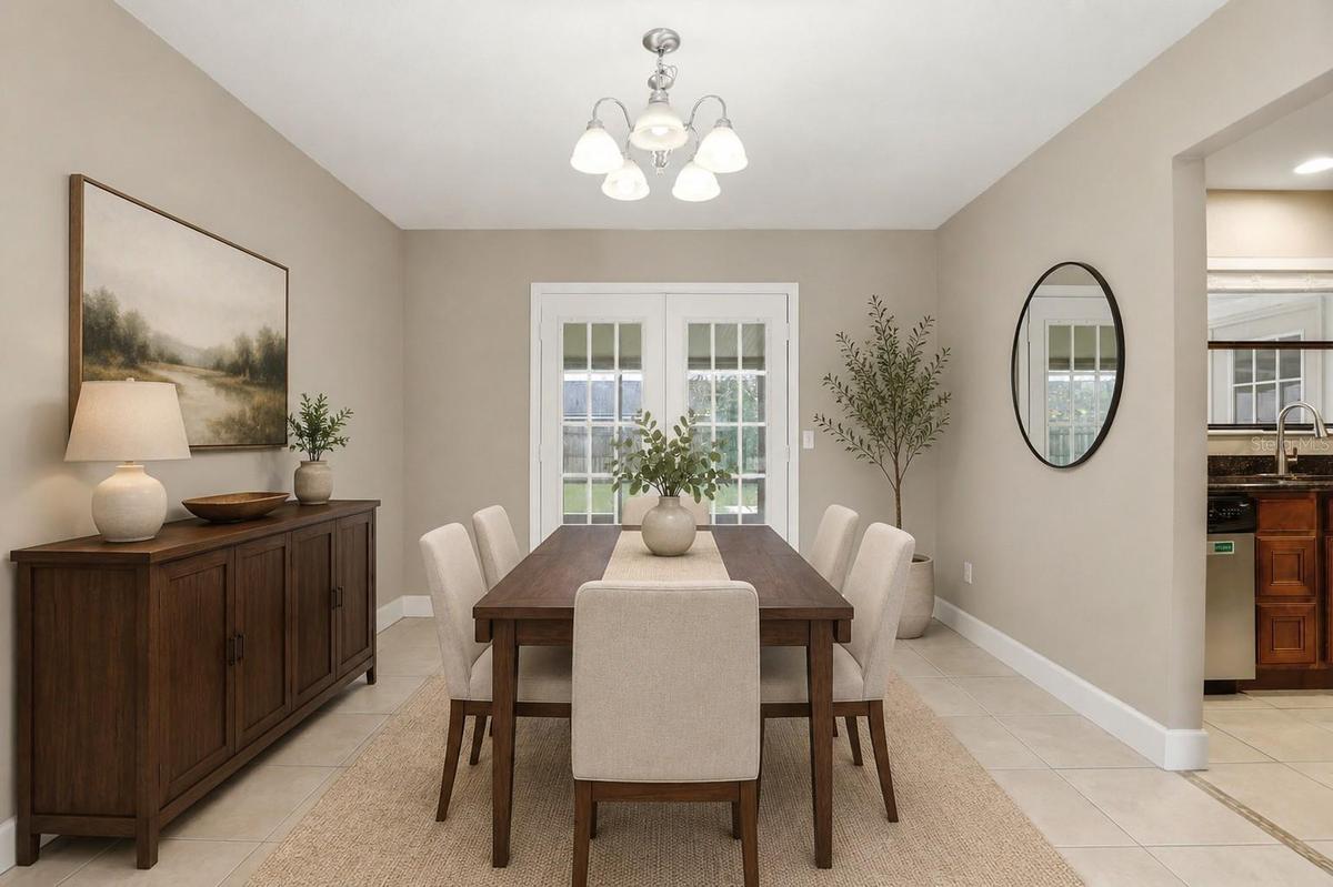 Virtually Stagged Dining Room