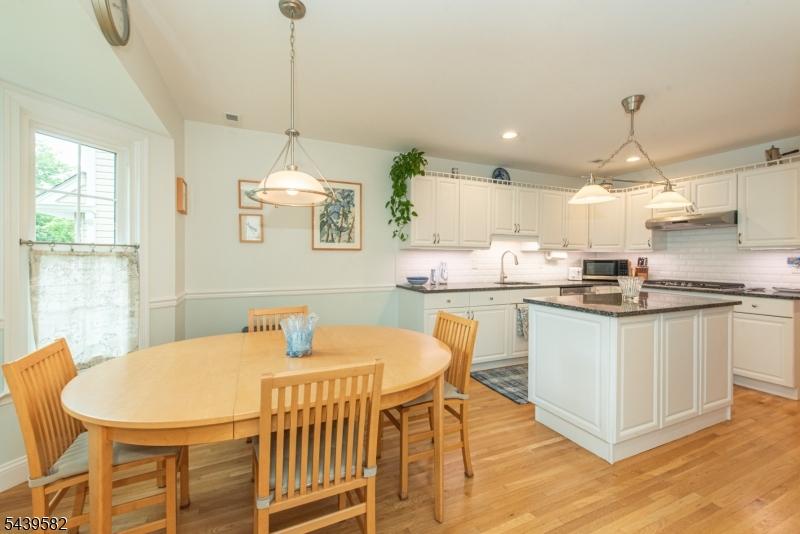 Newly Renovated Kitchen