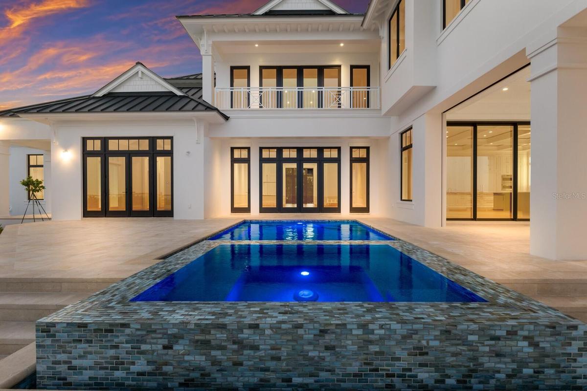 Exterior Pool & Spa