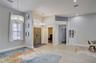 Entryway/Livingroom