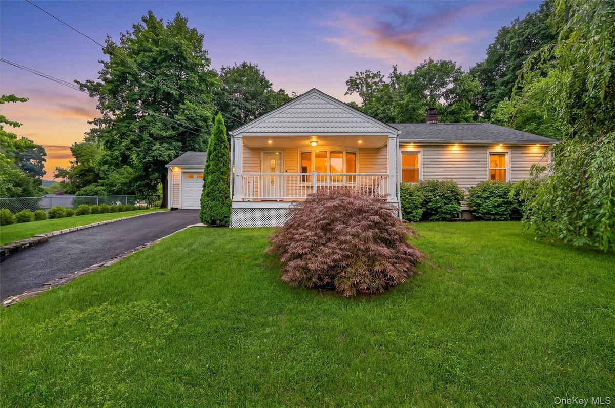 Welcome to 8 Durrin Avenue!!