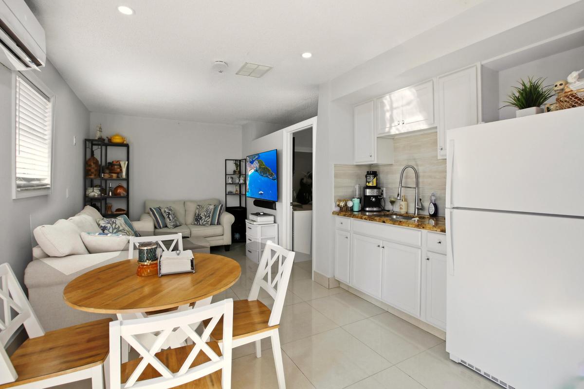 Property Photo 011