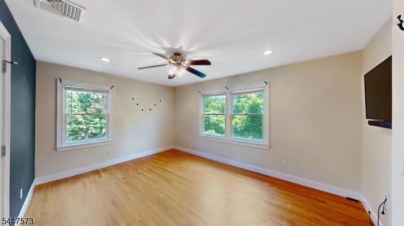 3rd bedroom 2nd fl