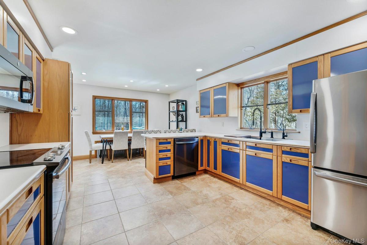 Eat in Kitchen - Photo 1