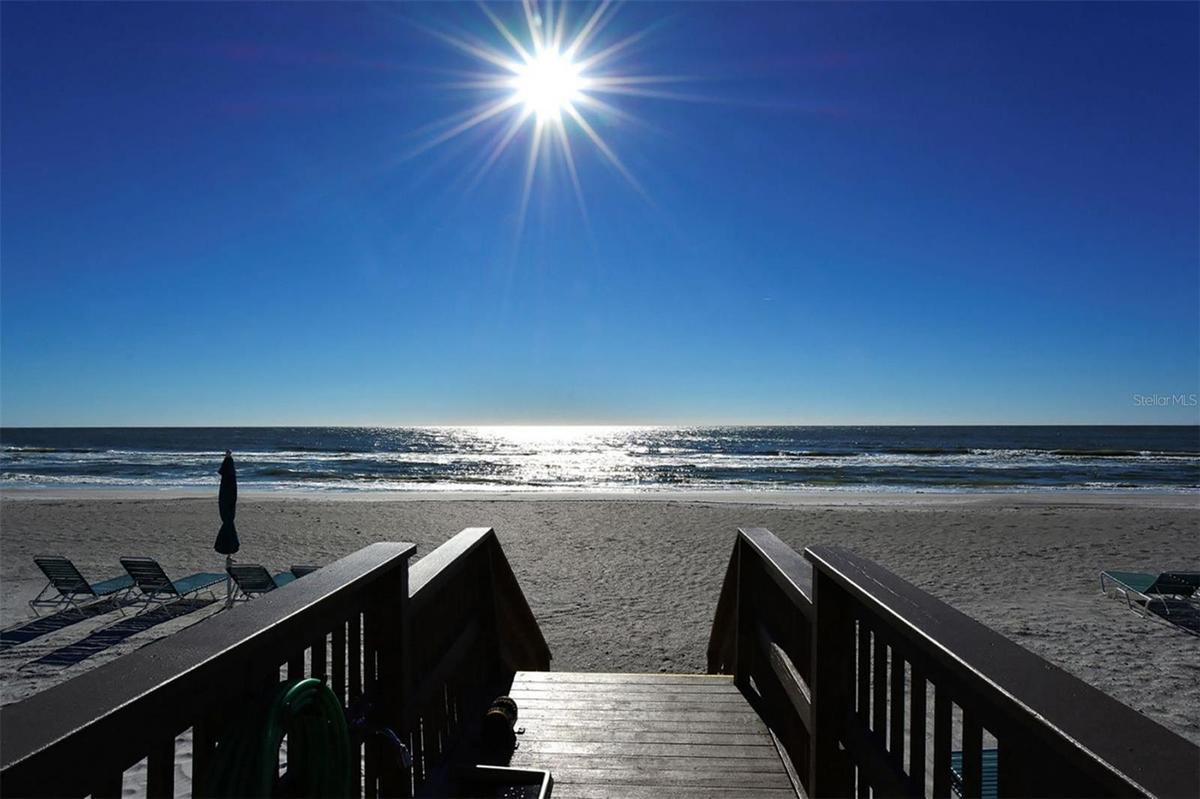 MAGNIFICENT BEACH STEPS AWAY