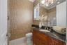 in law suite full en suite bathroom