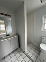 Bath 2nd fl