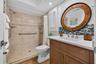 Primary en suite bath