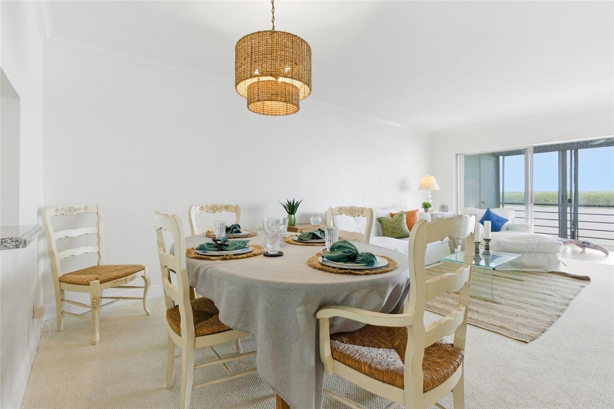 The open concept living/dining combo is ideal for entertaining!