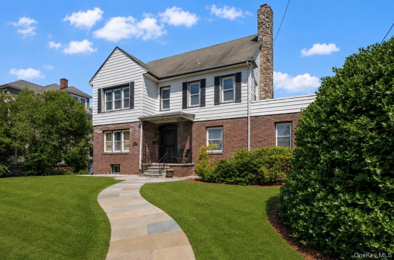 Fleetwood Colonial