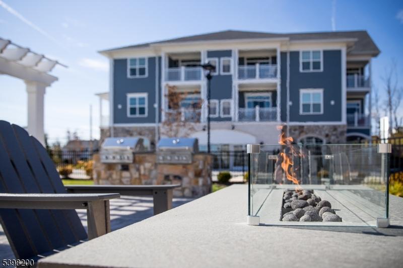 Patio - firepit
