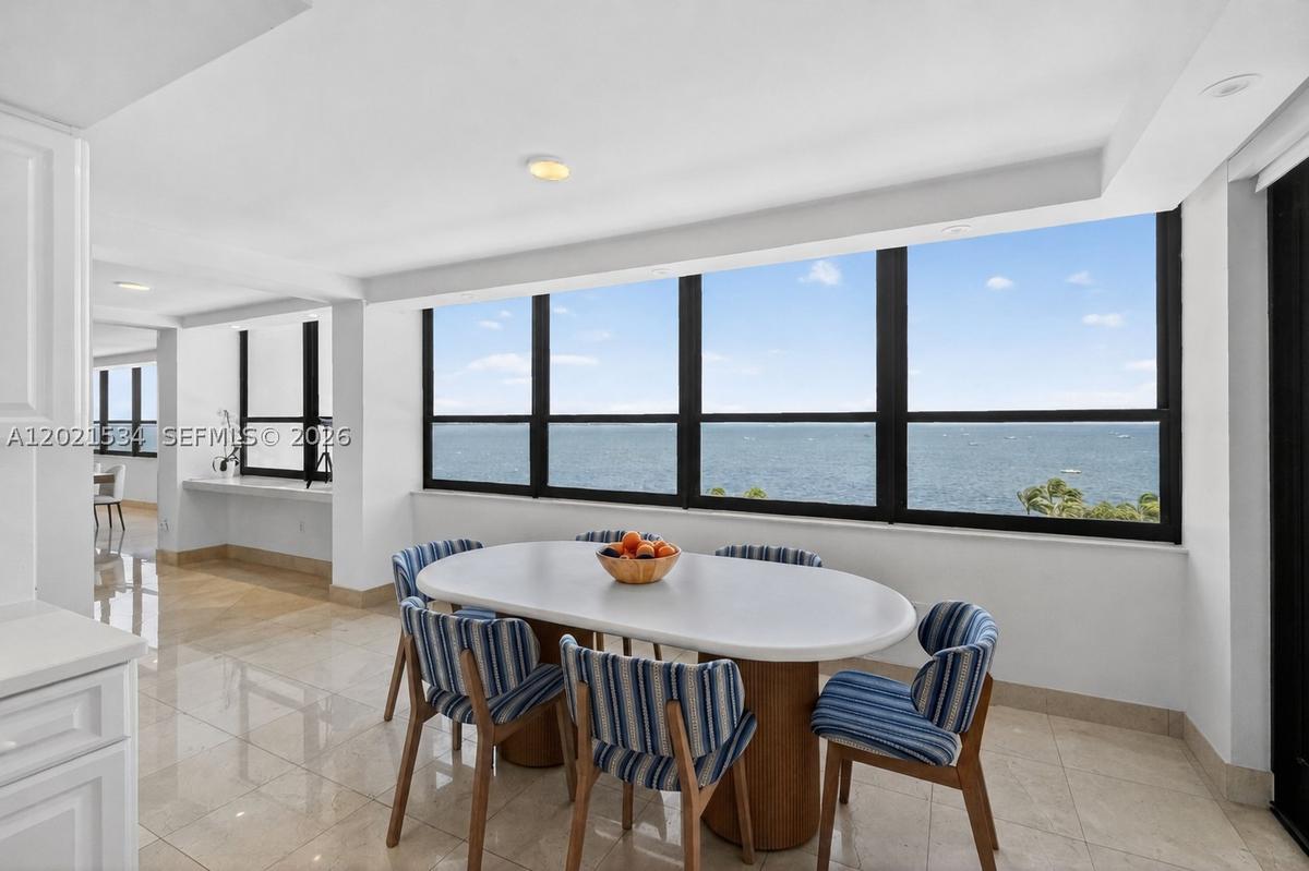 Eat-in Breakfast area with incredible direct east bay views
