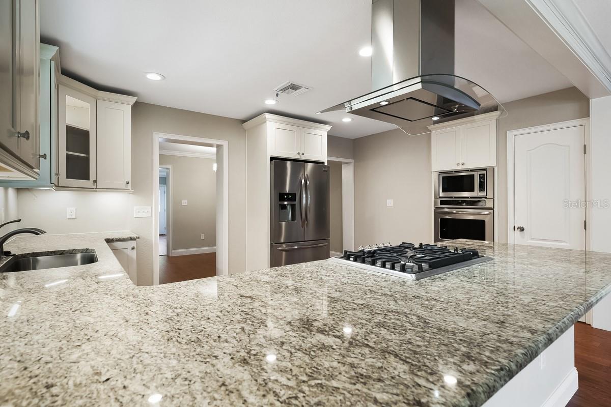 1505 Catherine St - Front House, Kitchen