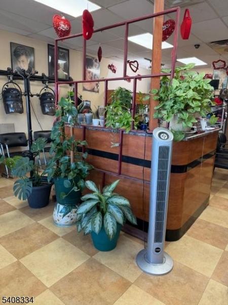 Salon