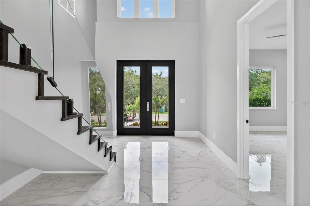 Exquisite Entry