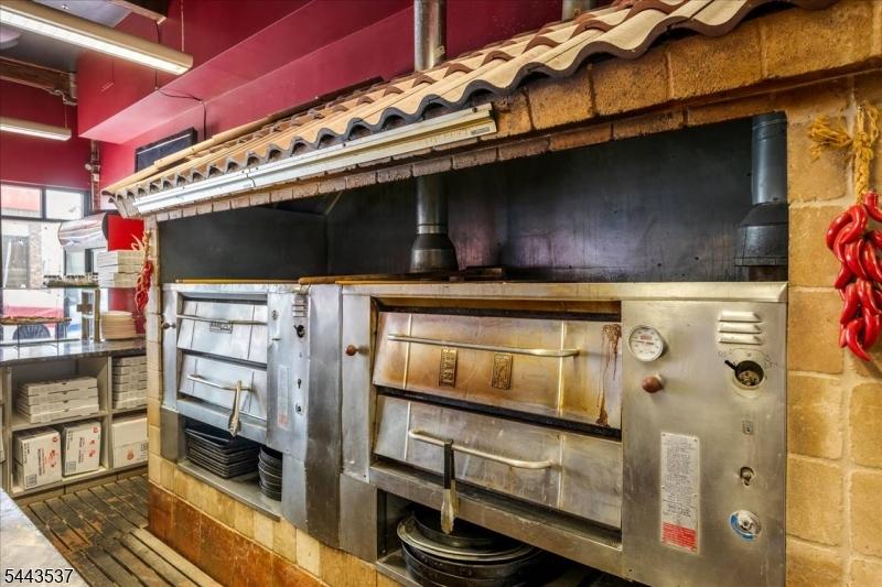 Pizza Ovens