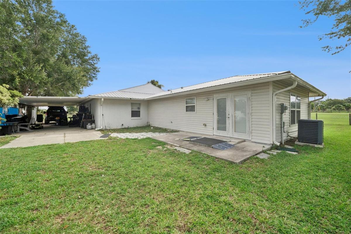 Attached one bedroom apartment to the main house