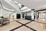 concierge foyer