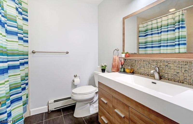 COMMON BATH
