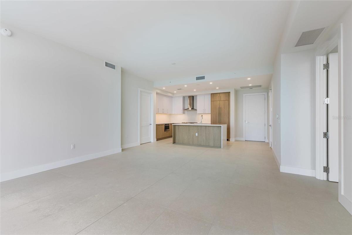 Kitchen/Dining Area
